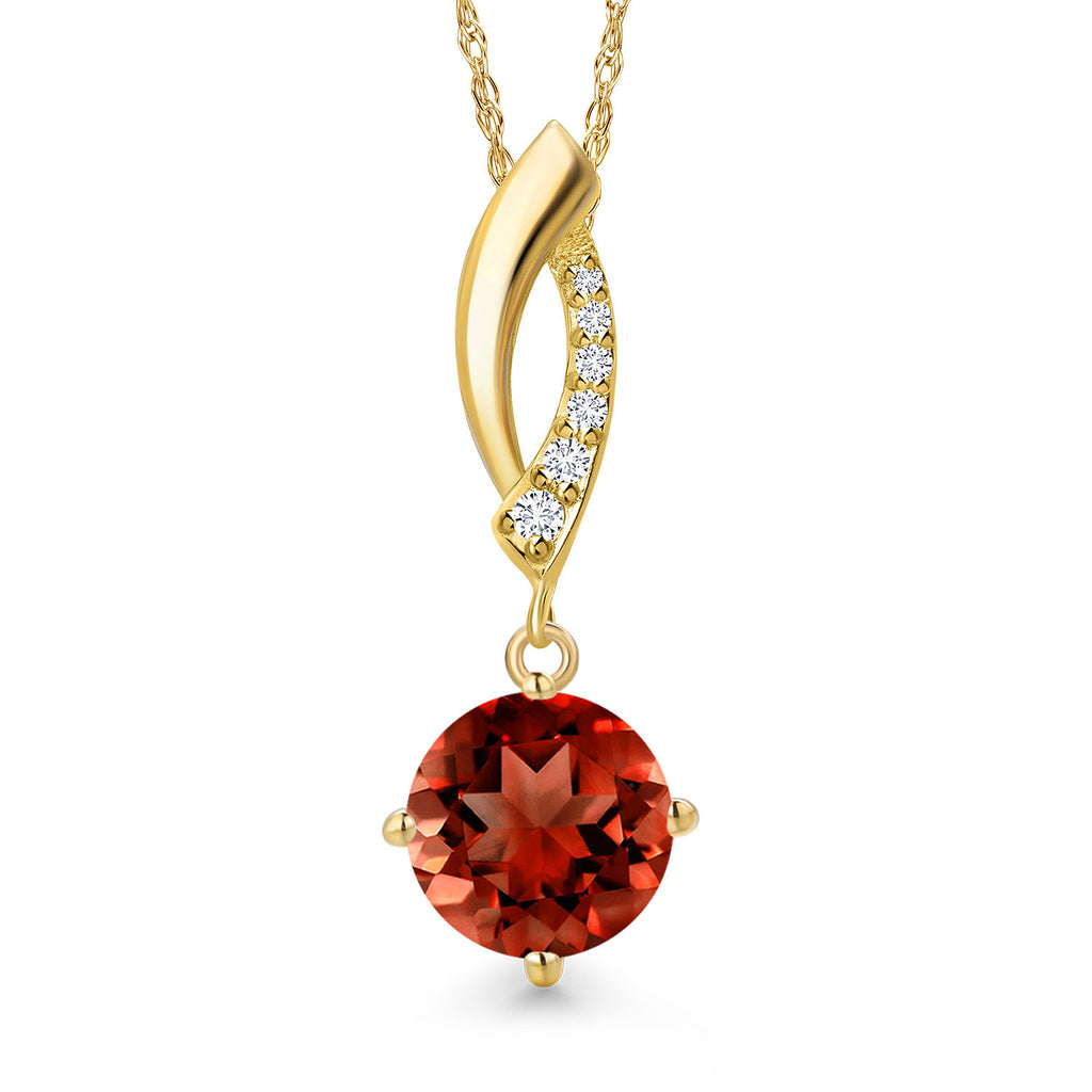 Garnet - January_Pendant in 14K Yellow Gold