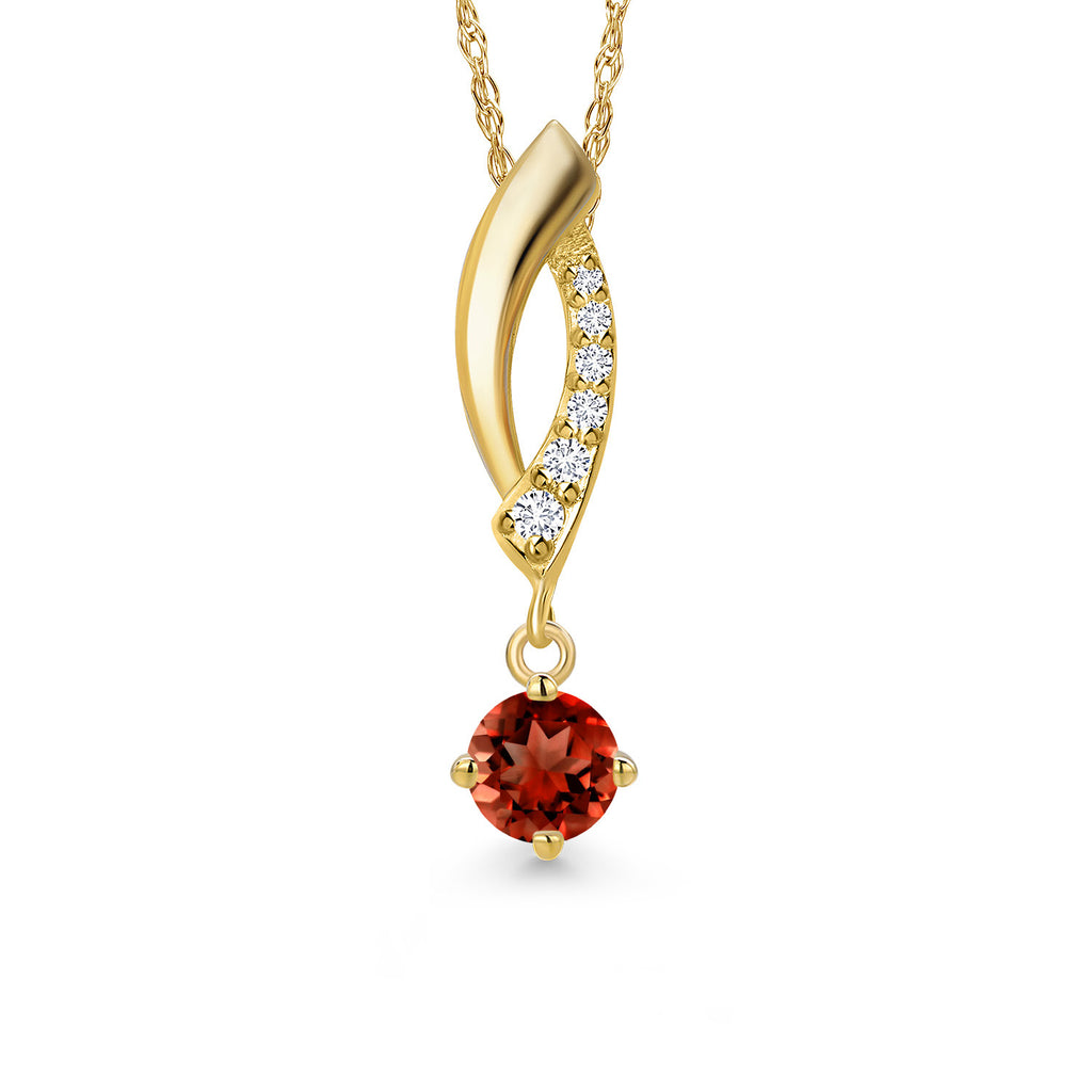 Garnet - January_Pendant in 14K Yellow Gold