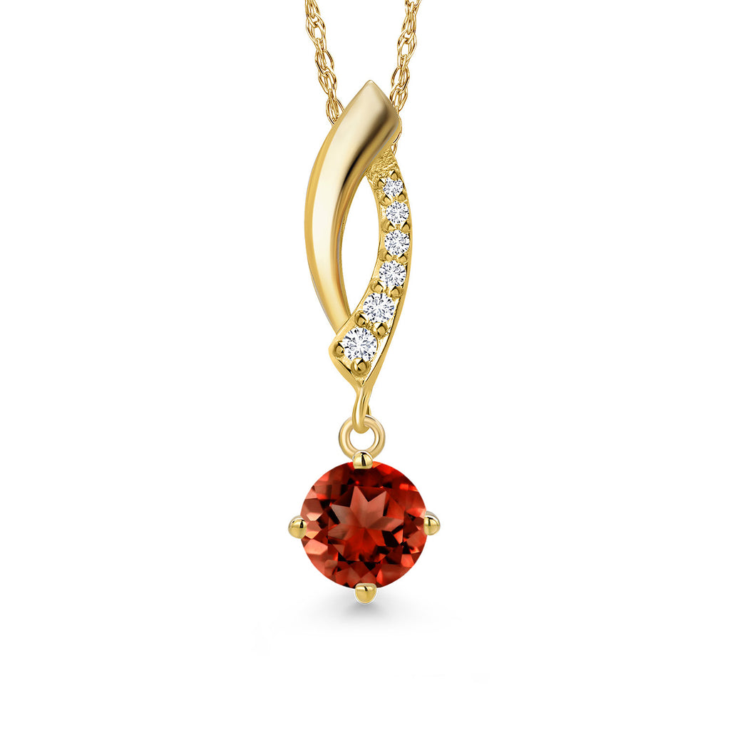 Garnet - January_Pendant in 14K Yellow Gold