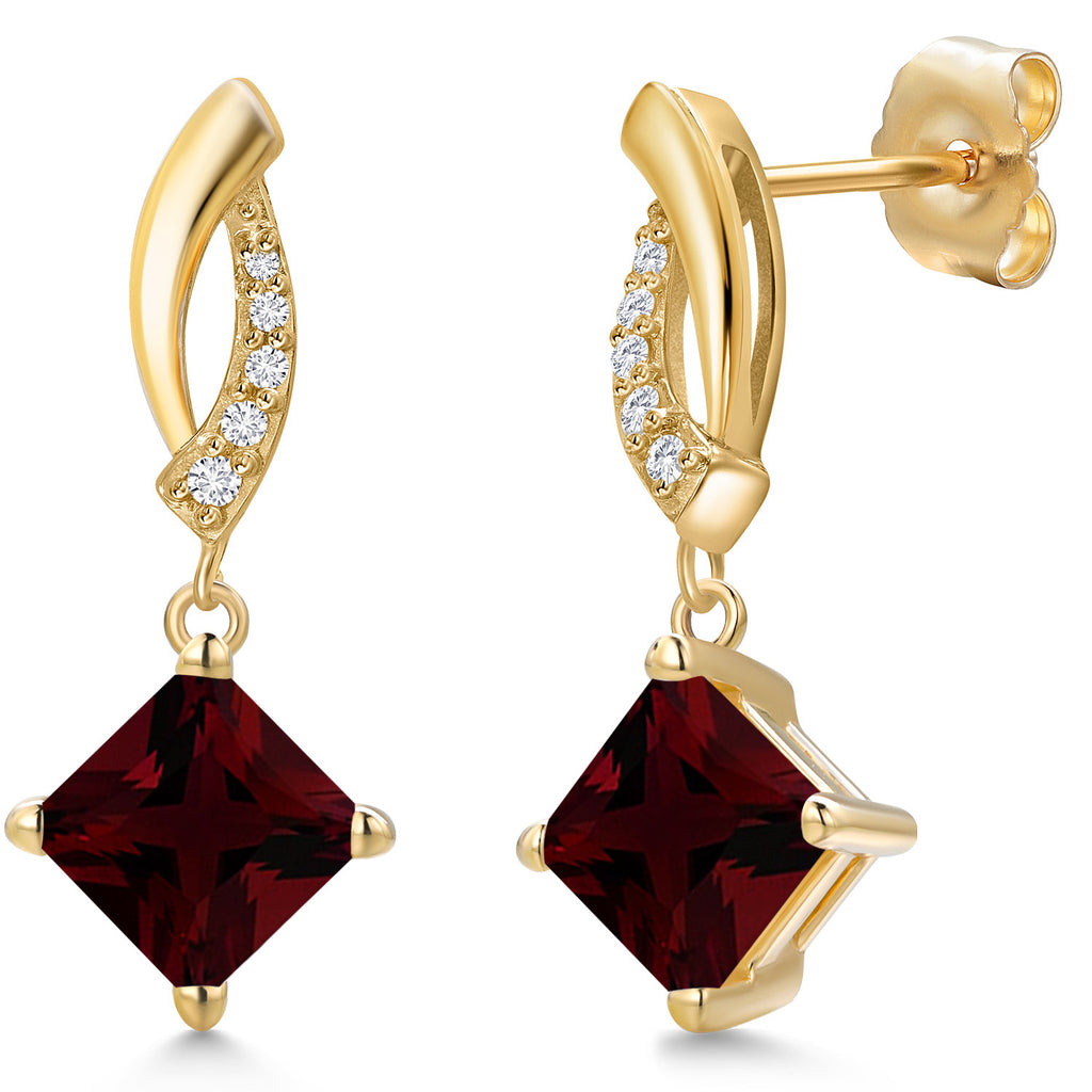 Garnet - January_Earrings in 14K Yellow Gold