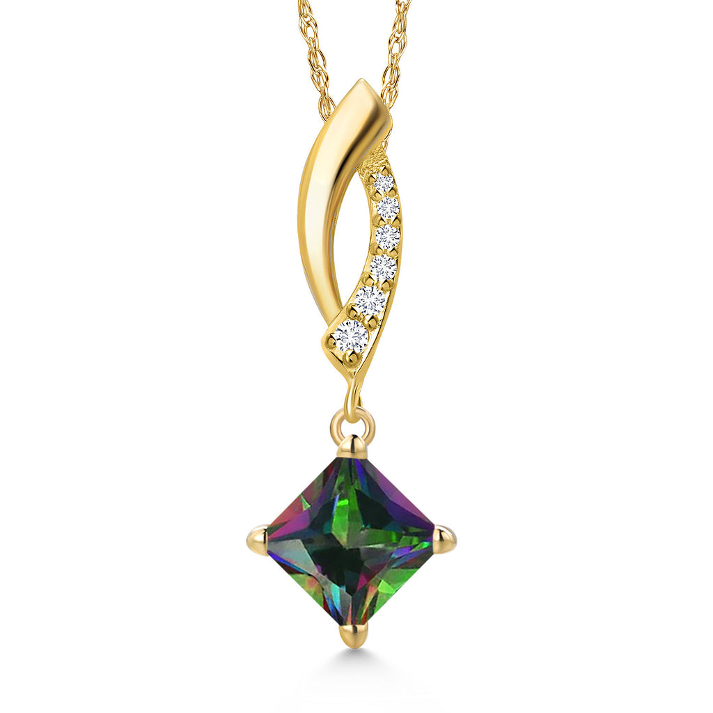 Green Mystic Topaz_Pendant in 14K Yellow Gold