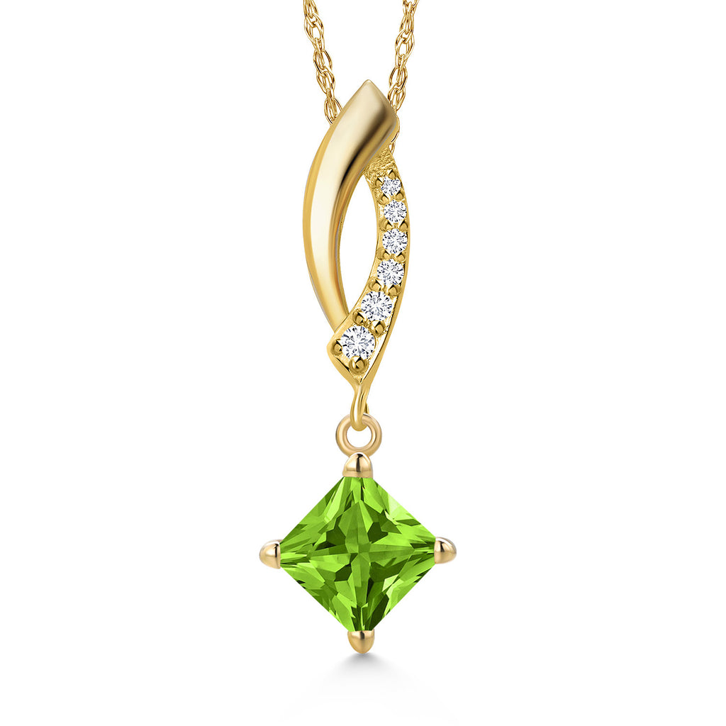 Peridot - August_Pendant in 14K Yellow Gold