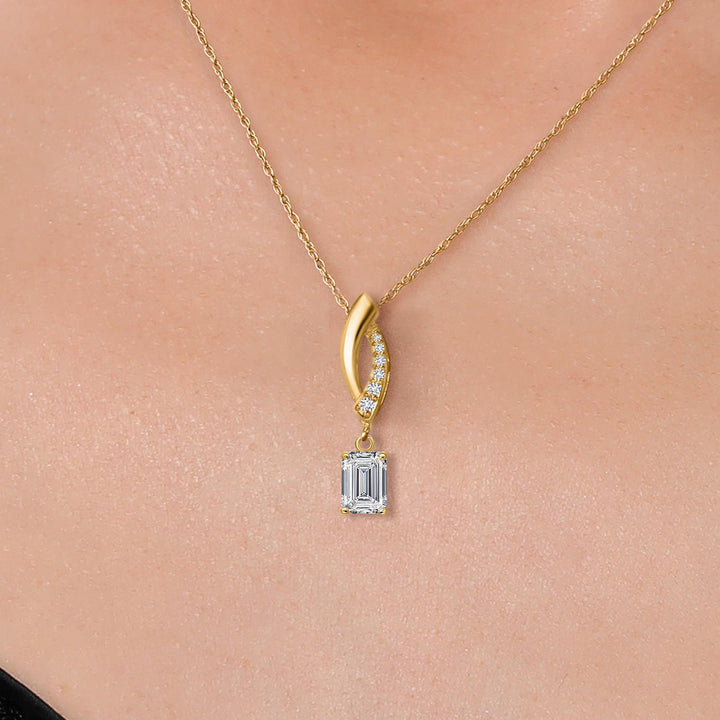 Pendant in 14K Yellow Gold