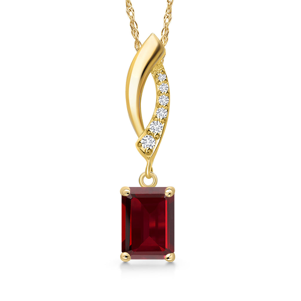 Garnet - January_Pendant in 14K Yellow Gold