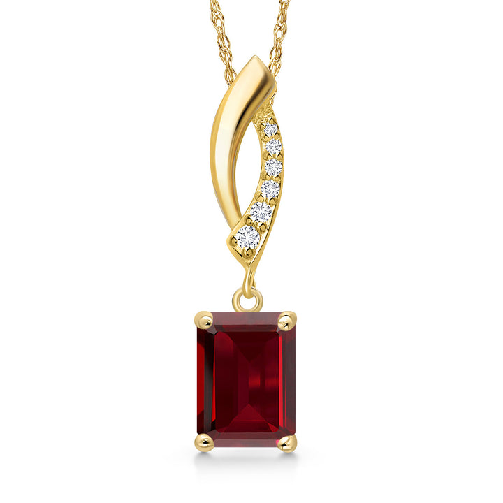 Garnet - January_Pendant in 14K Yellow Gold
