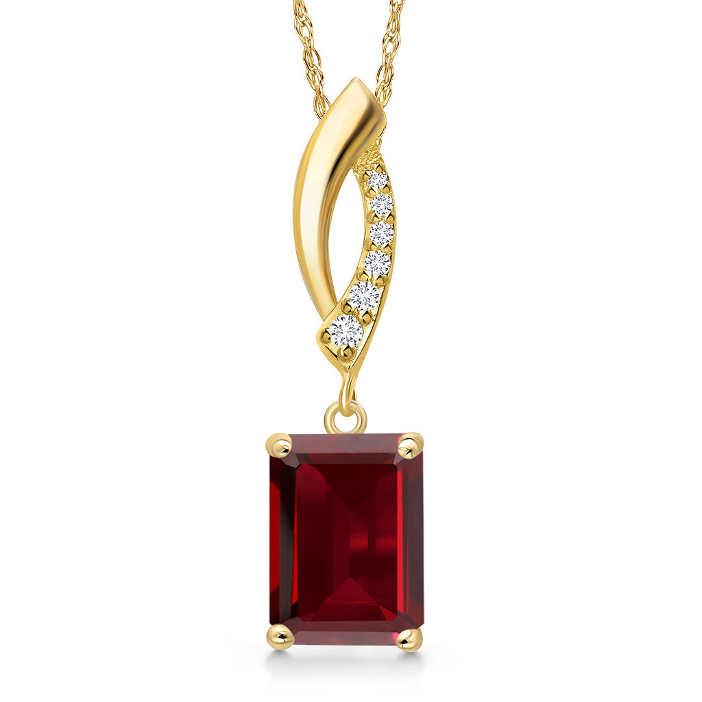 Garnet - January_Pendant in 14K Yellow Gold