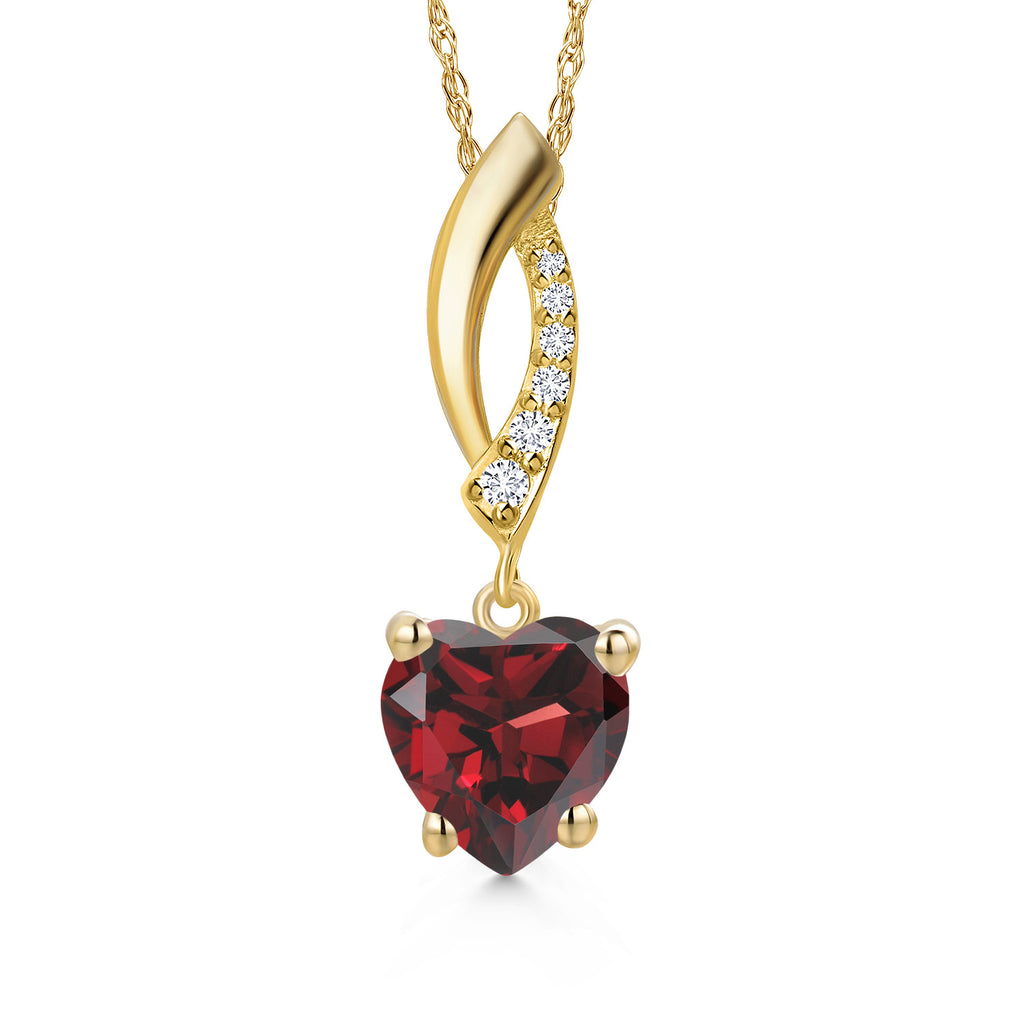 Garnet - January_Pendant in 14K Yellow Gold