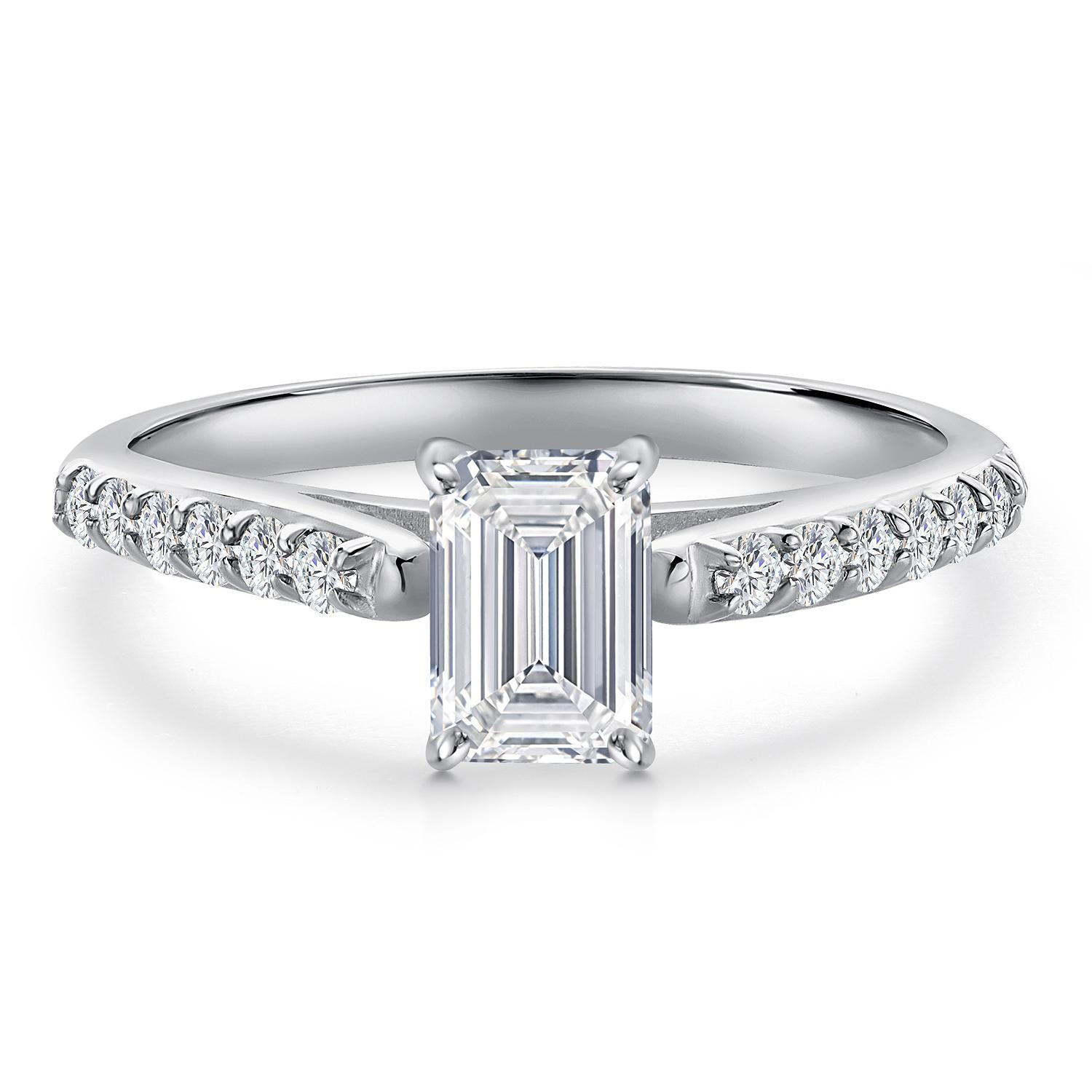 Ring in 10K White Gold