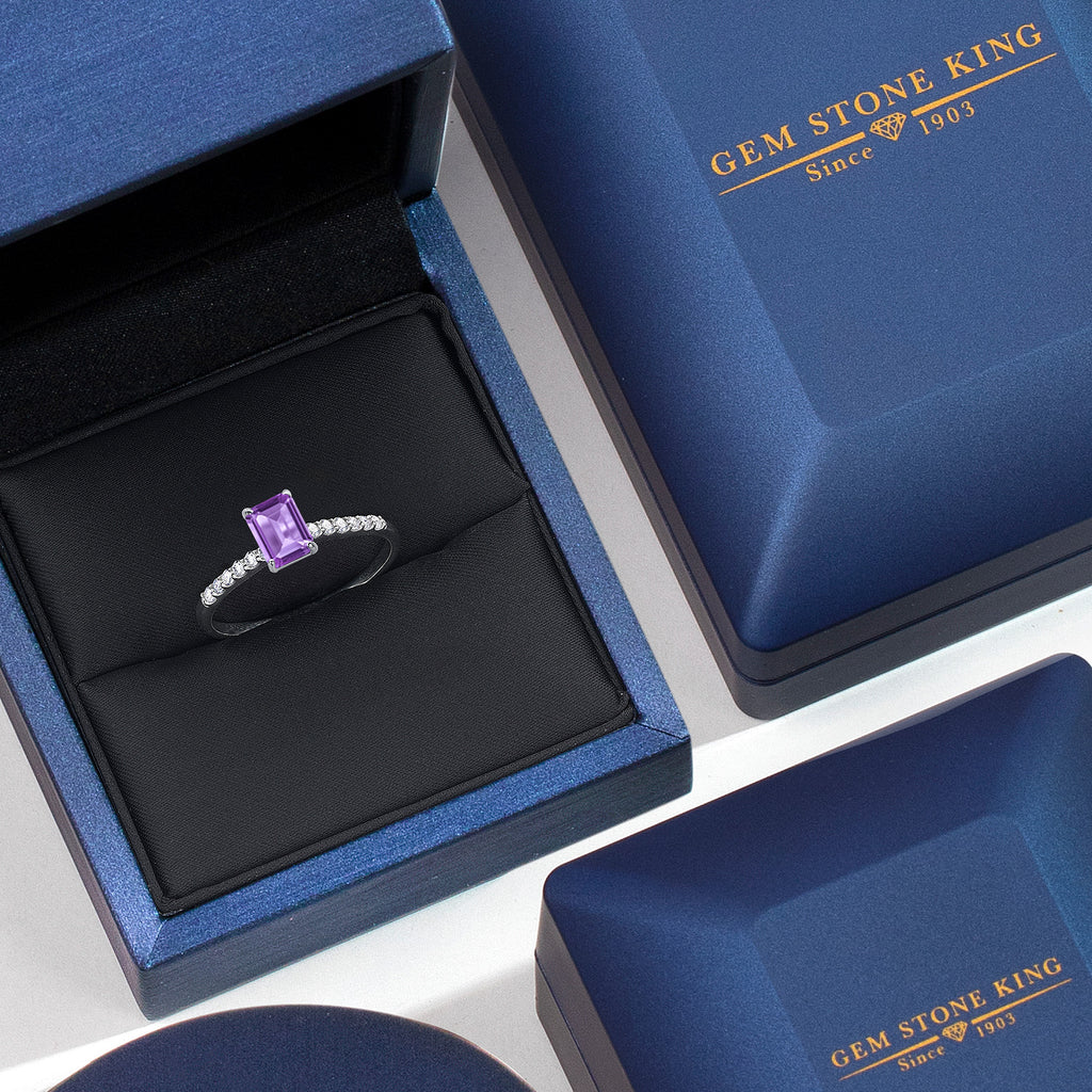 Amethyst - February_Ring in 10K White Gold
