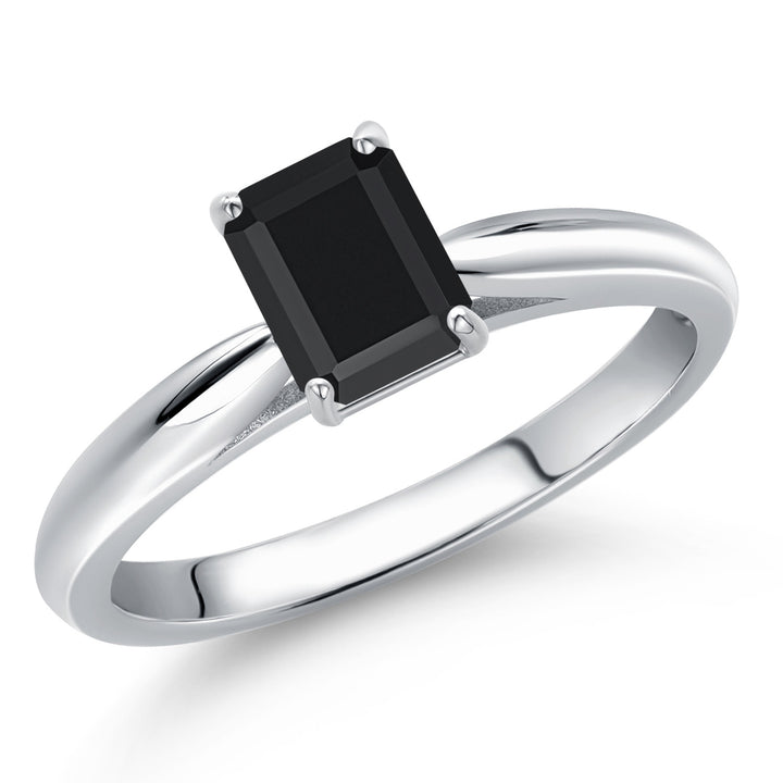 Onyx - December_5_Ring in 10K White Gold