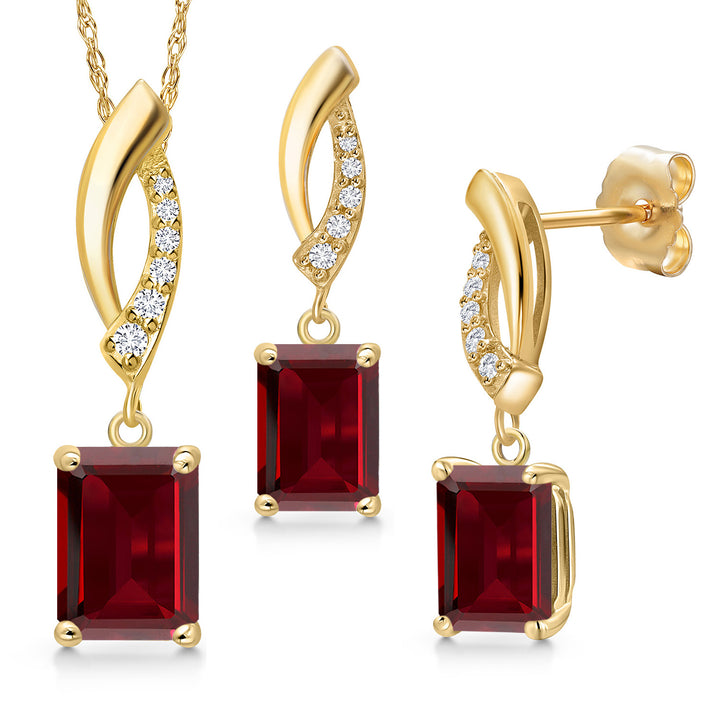 Garnet - January_Pendant Earrings Set in 14K Yellow Gold