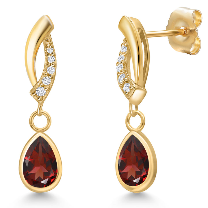Garnet - January_Earrings in 14K Yellow Gold