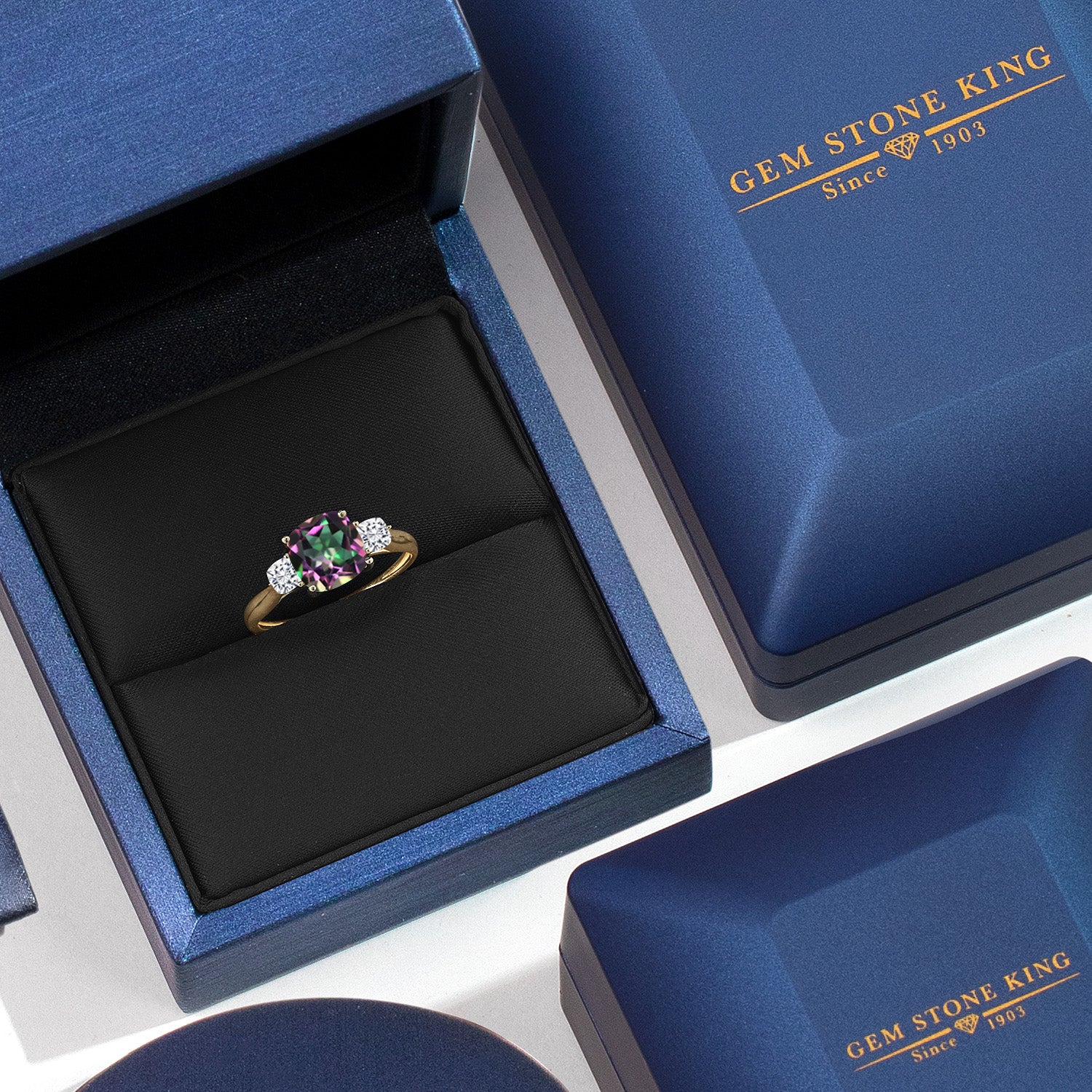 Ring in 10K Yellow Gold