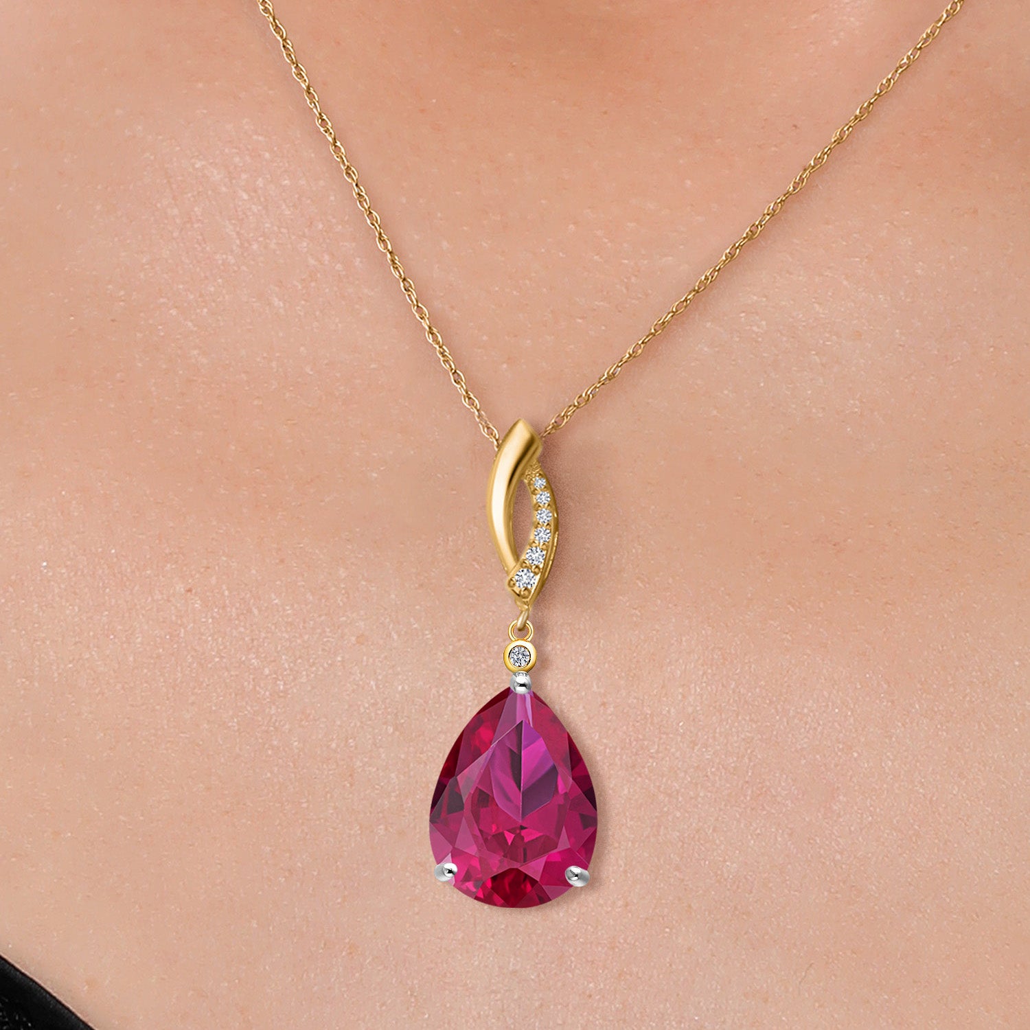 Pendant in 925 Sterling Silver and 10K Yellow Gold