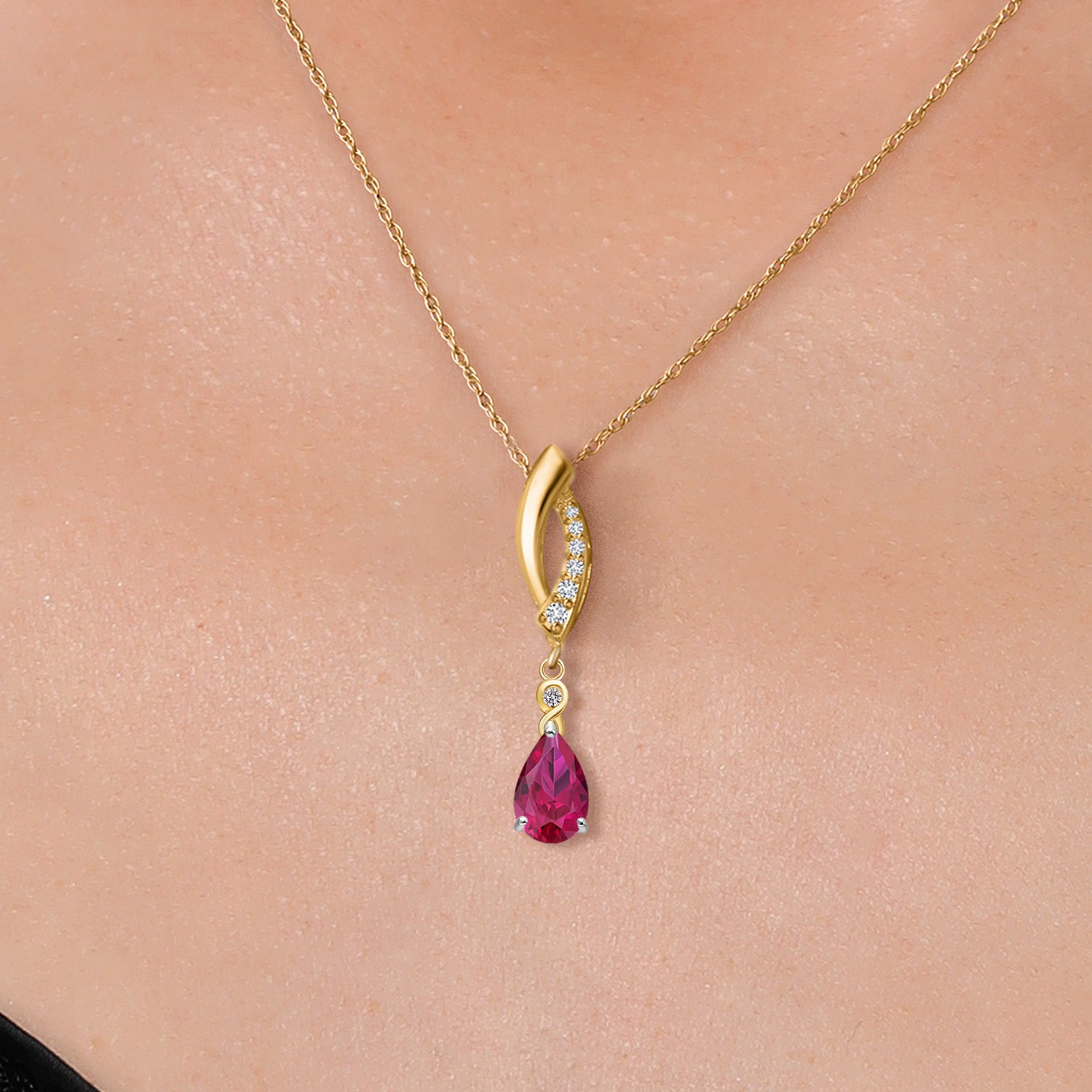 Pendant in 925 Sterling Silver and 10K Yellow Gold