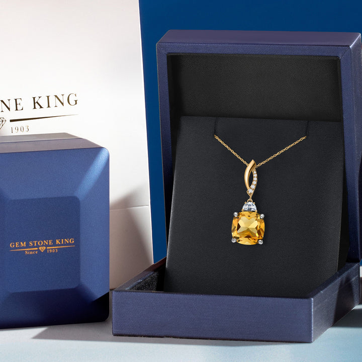 Pendant in 925 Sterling Silver and 10K Yellow Gold