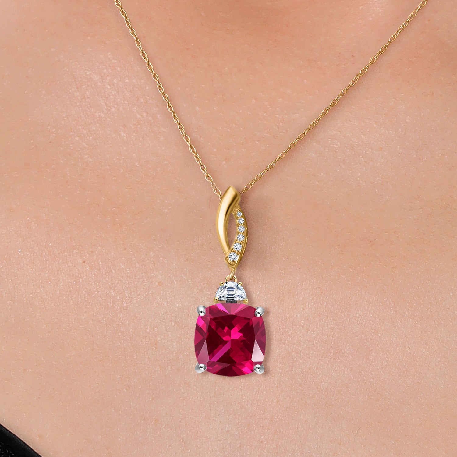 Pendant in 925 Sterling Silver and 10K Yellow Gold