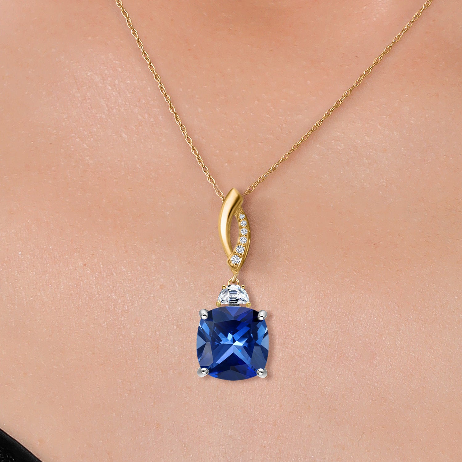 Pendant in 925 Sterling Silver and 10K Yellow Gold