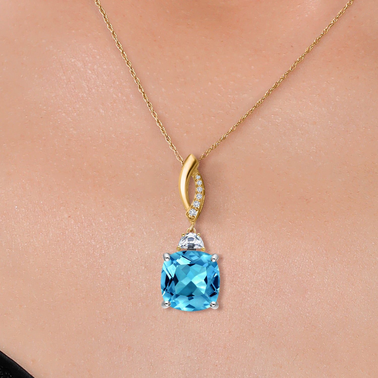 Pendant in 925 Sterling Silver and 10K Yellow Gold