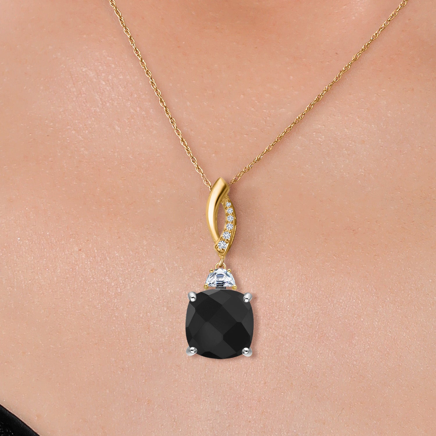 Pendant in 925 Sterling Silver and 10K Yellow Gold