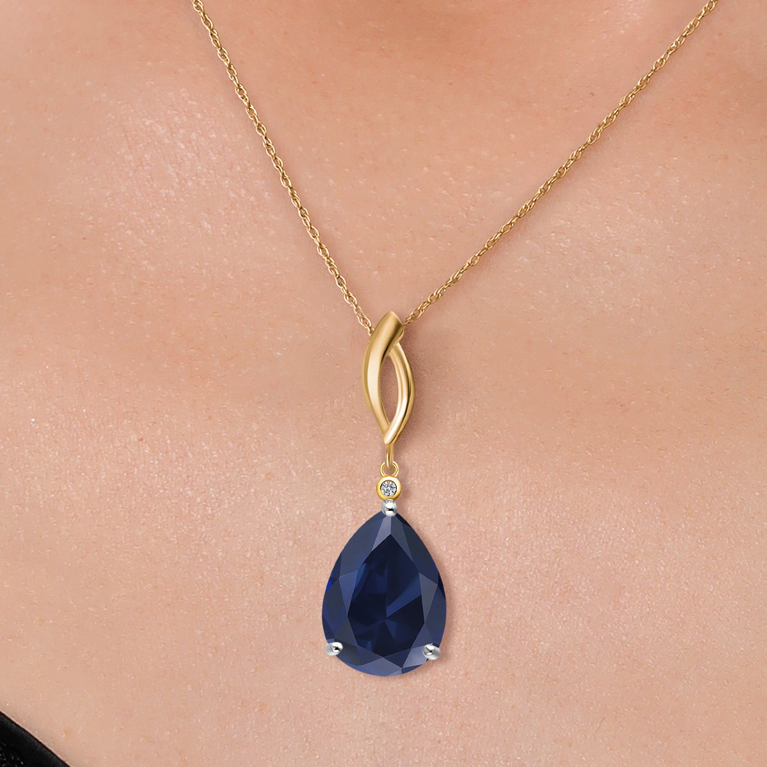 Pendant in 925 Sterling Silver and 10K Yellow Gold