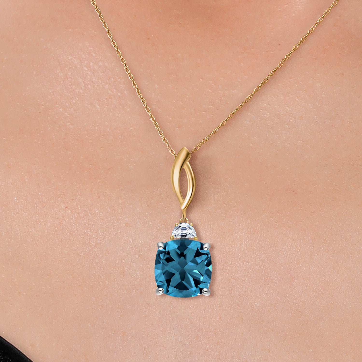 Pendant in 925 Sterling Silver and 10K Yellow Gold