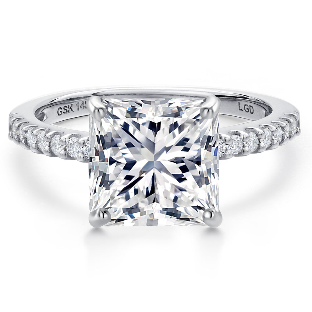 Ring in 14K White Gold