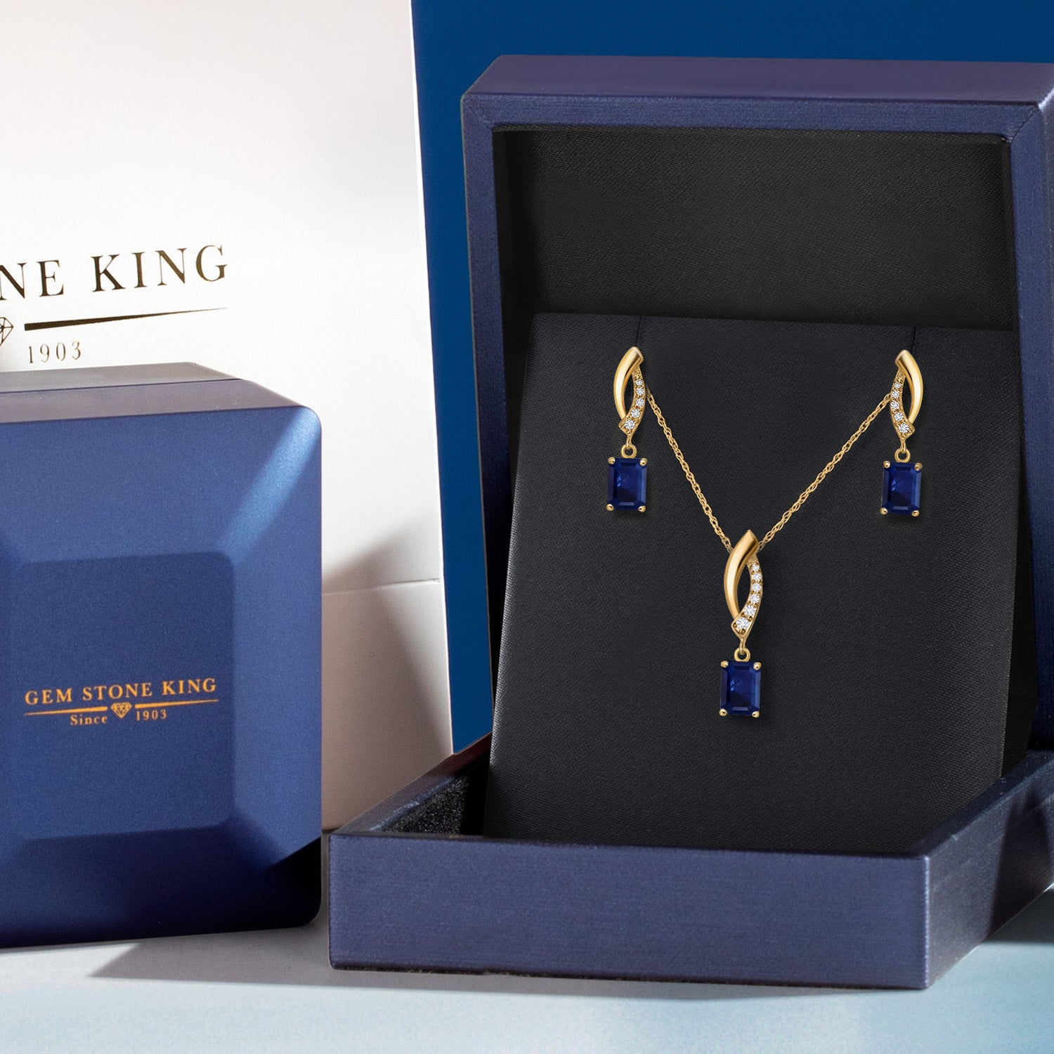 Pendant Earrings Set in 10K Yellow Gold