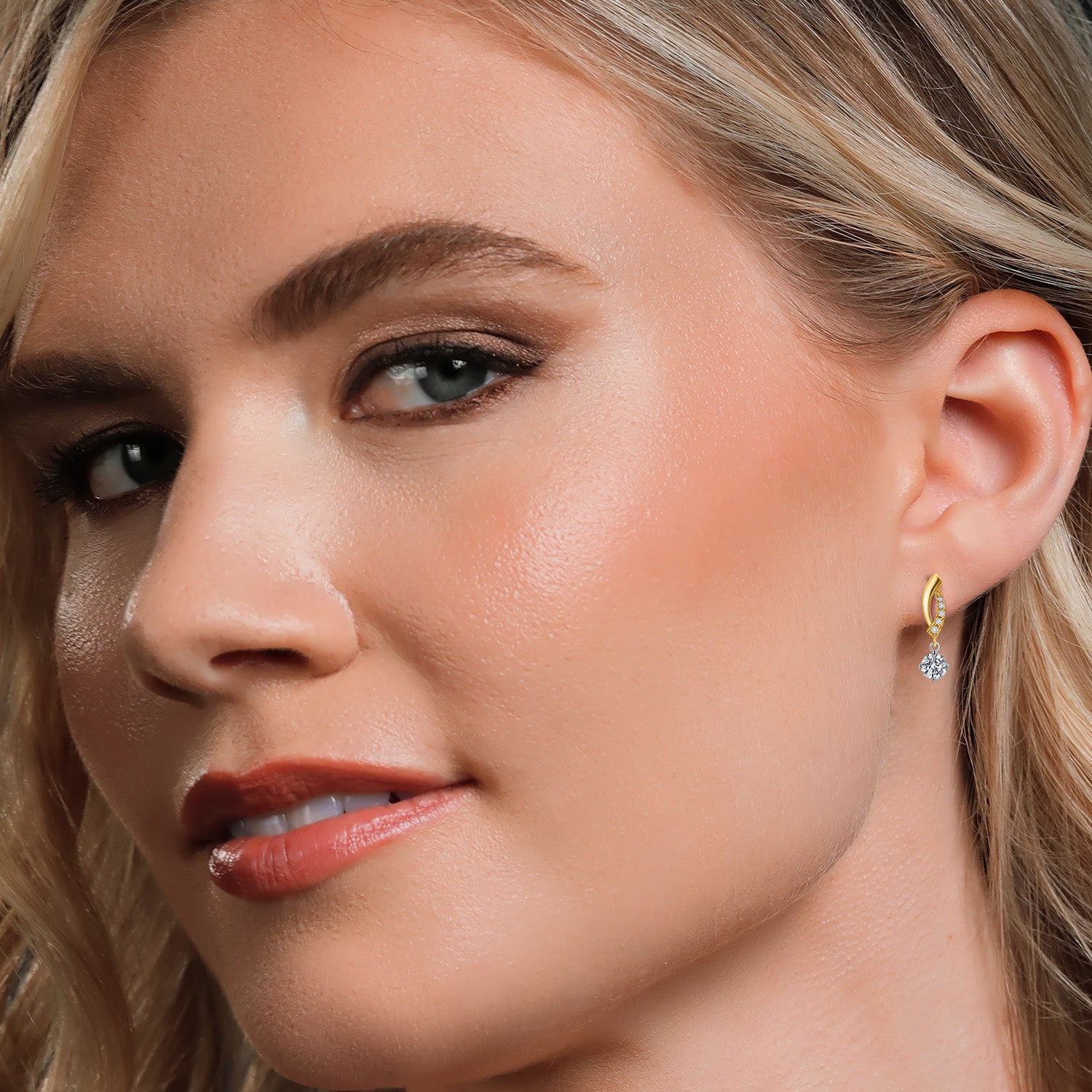Earrings in 14K Two Tone Gold
