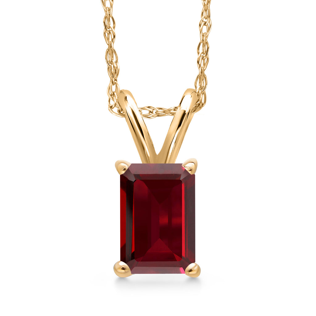 Garnet - January_Pendant in 10K Yellow Gold