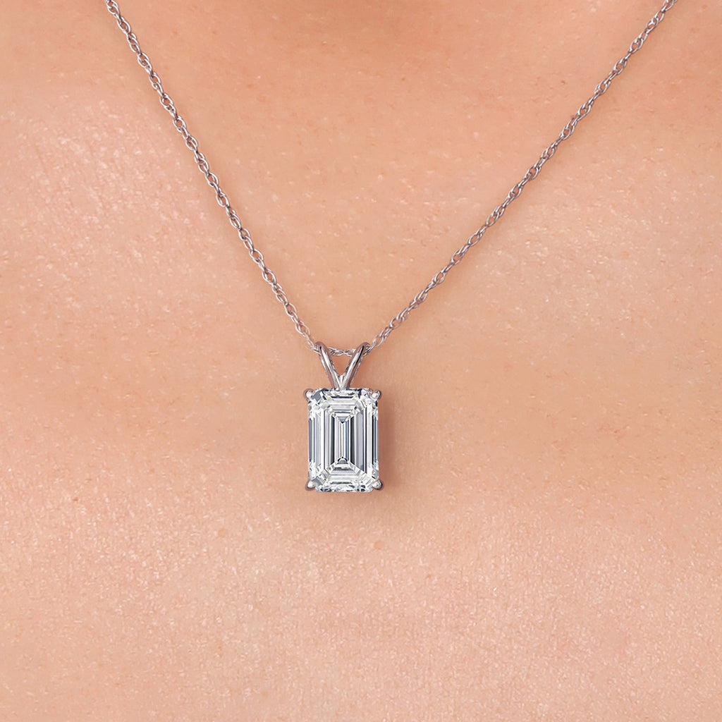 Pendant in 14K White Gold