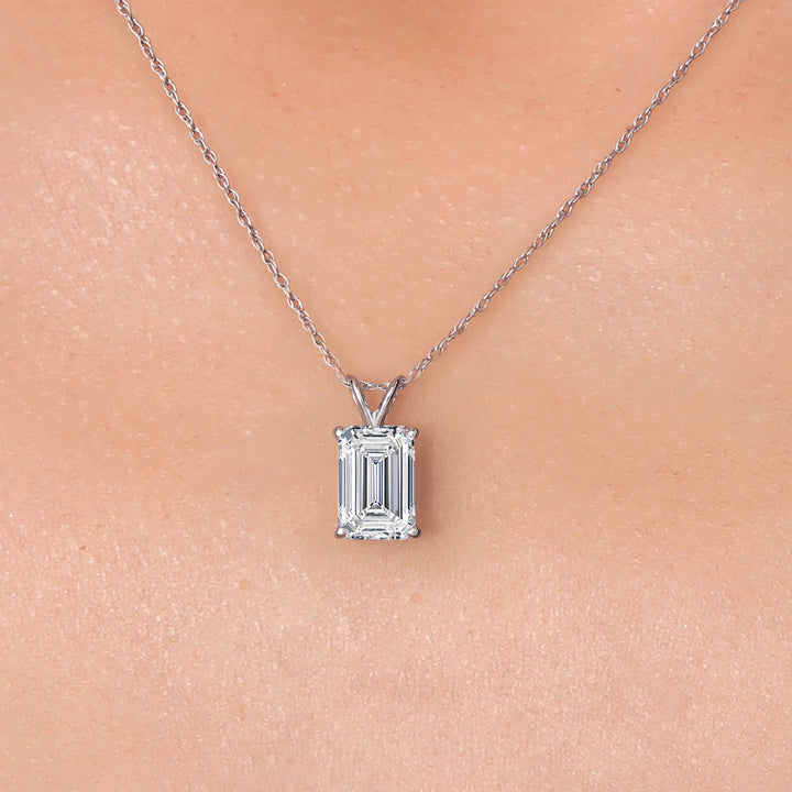 Pendant in 14K White Gold