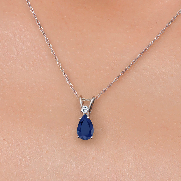 Pendant in 14K White Gold