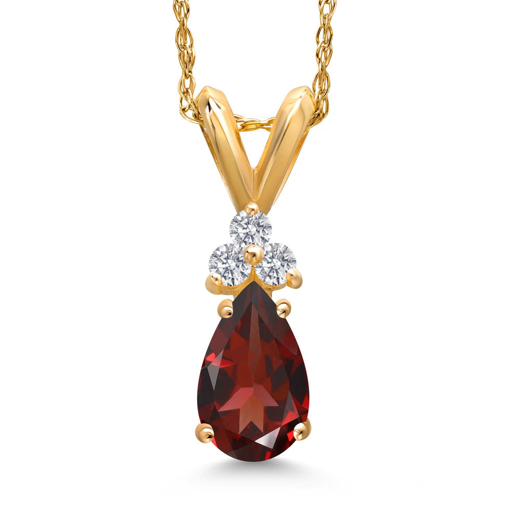 Garnet - January_Pendant in 14K Yellow Gold