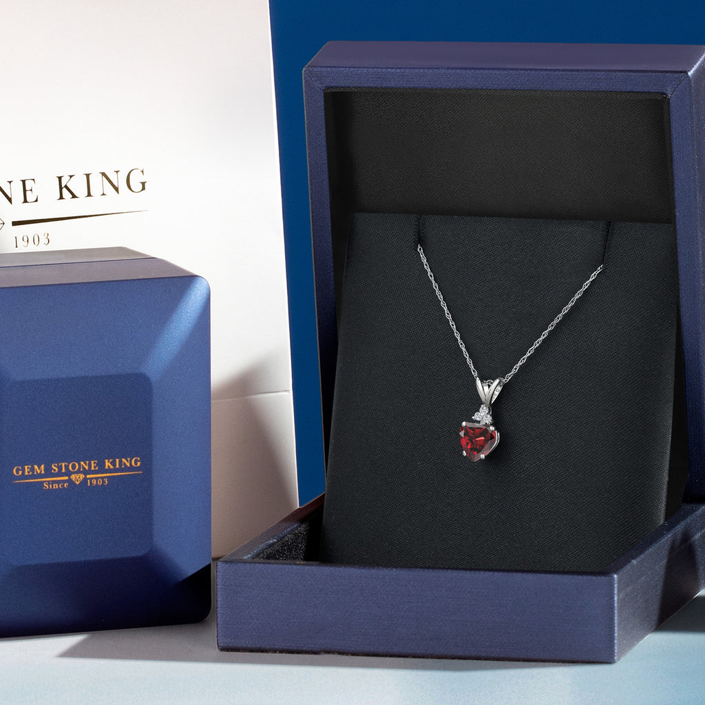 Garnet - January_Pendant in 14K White Gold