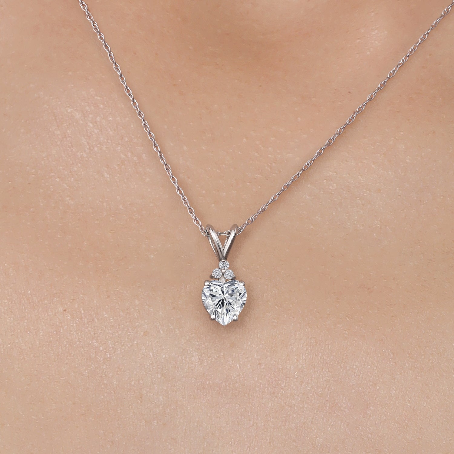 Pendant in 14K White Gold