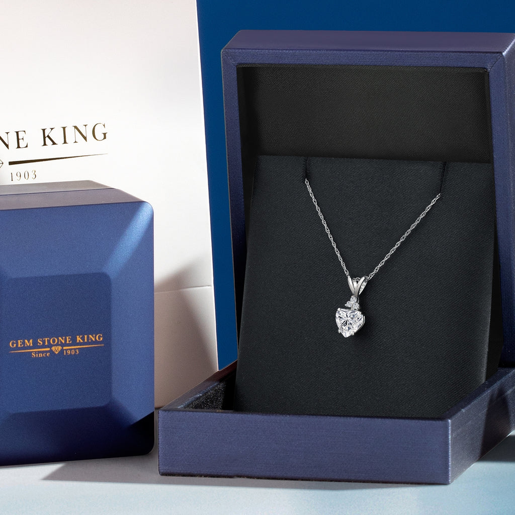 Pendant in 14K White Gold