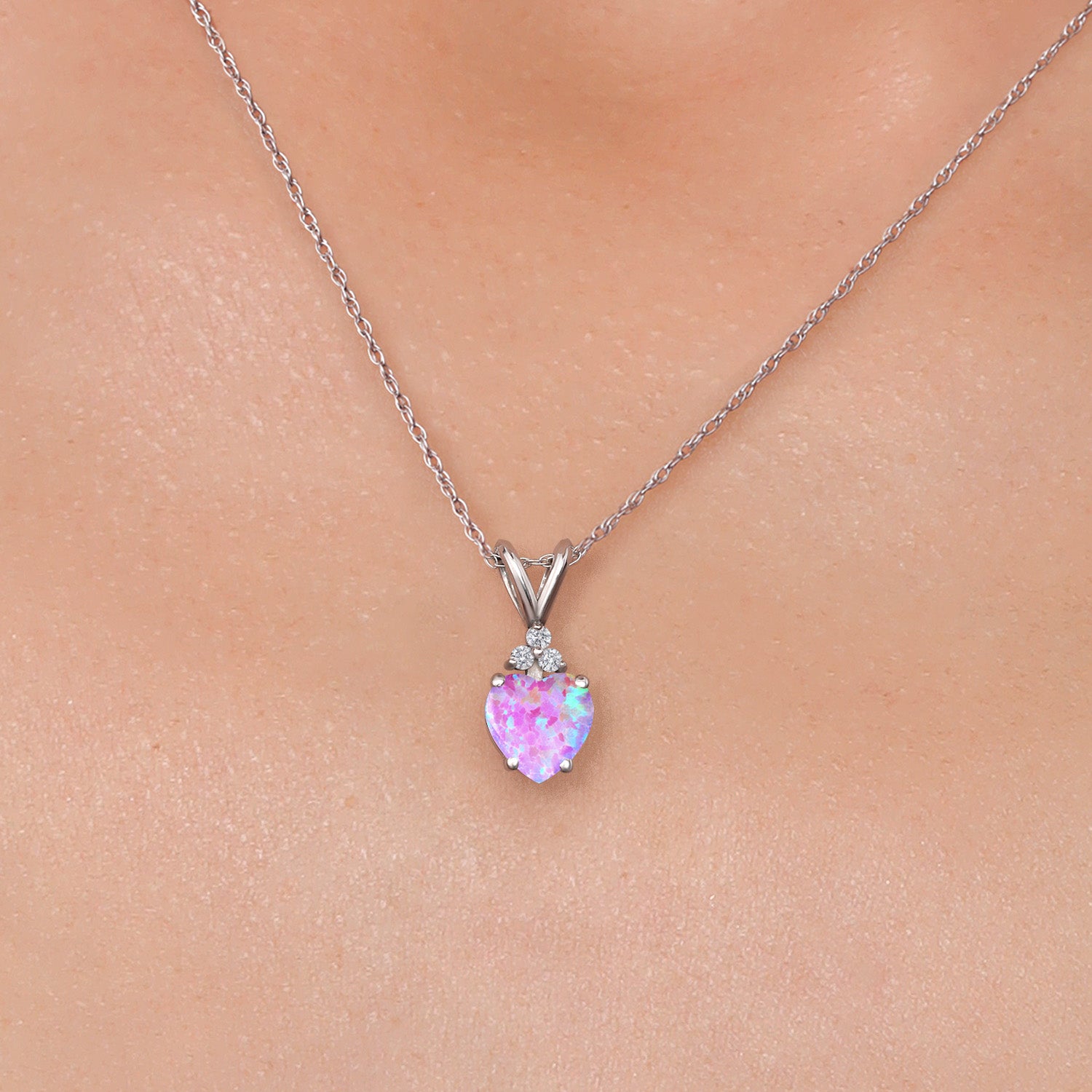 Pendant in 14K White Gold