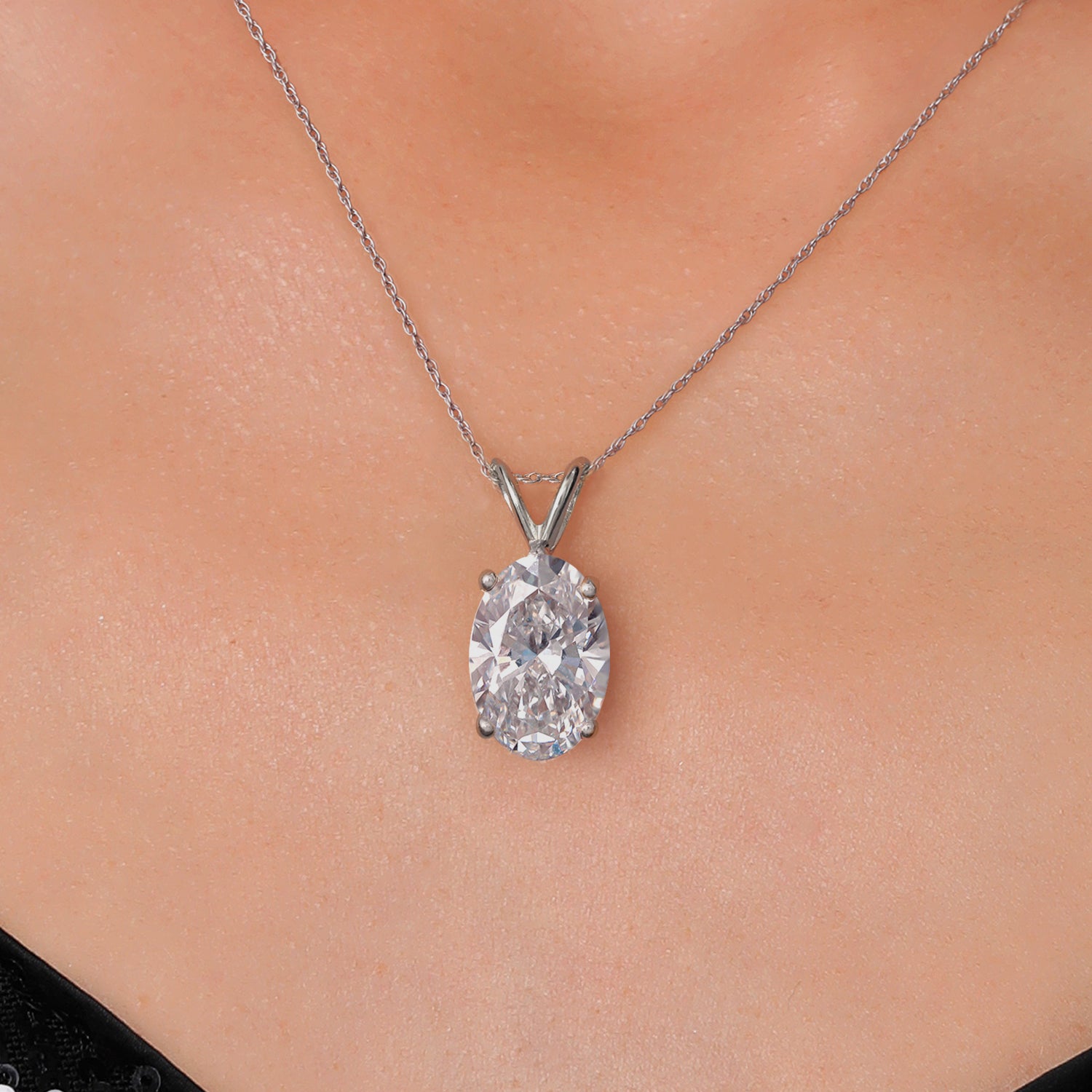 Pendant in 14K White Gold