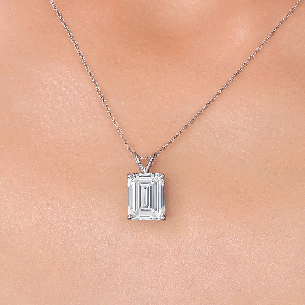 Pendant in 14K White Gold