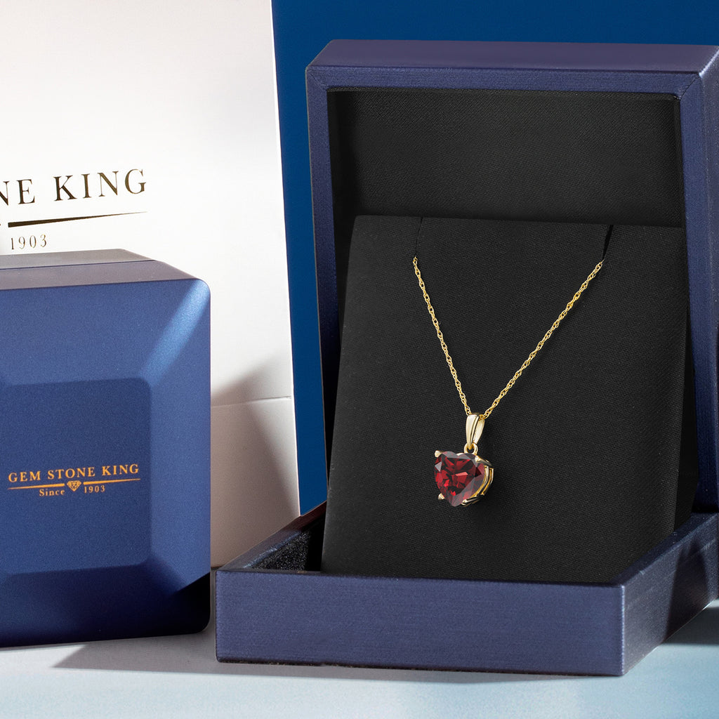 Garnet - January_Necklace in 14K Yellow Gold