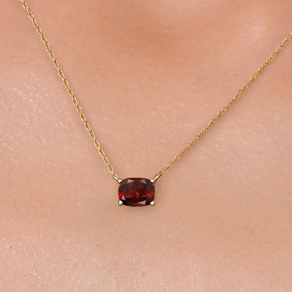 Garnet_Necklace in 14K Yellow Gold