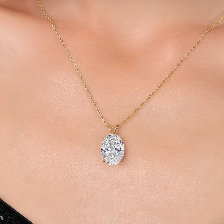 D - E_Pendant in 14K Yellow Gold
