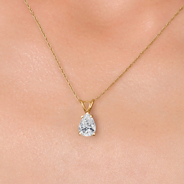 Lab Grown Diamond_Pendant in 10K Yellow Gold