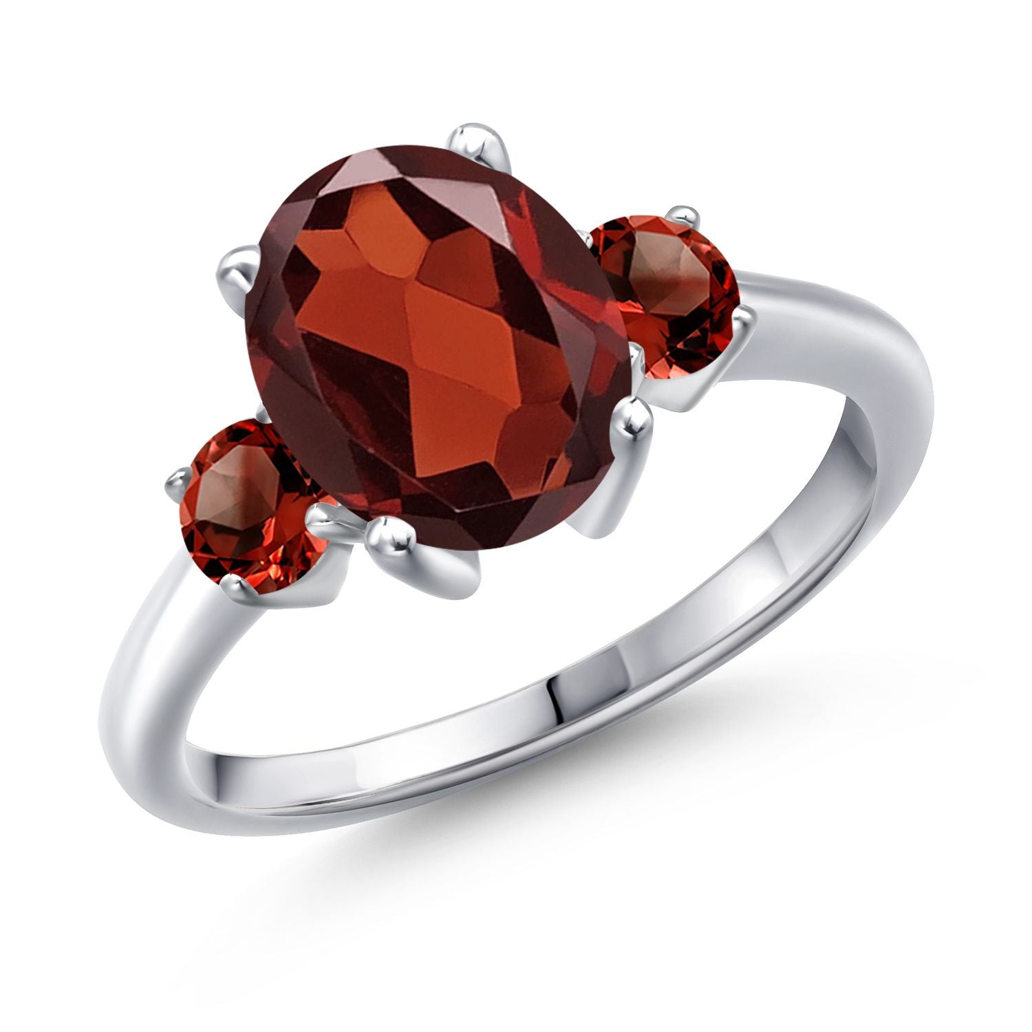 Garnet - January_9_Ring in 925 Sterling Silver