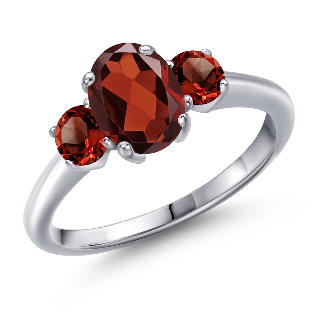 Garnet - January_9_Ring in 925 Sterling Silver