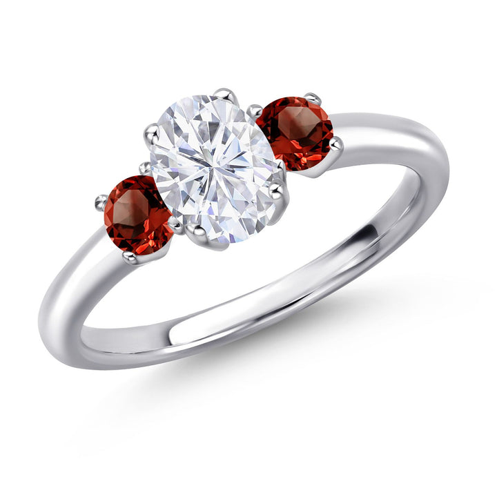 Garnet - January_5_Ring in 925 Sterling Silver