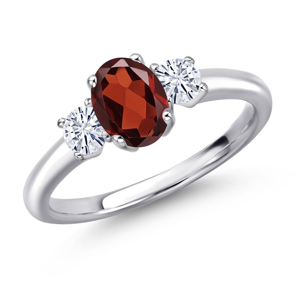 Garnet - January_8_Ring in 925 Sterling Silver