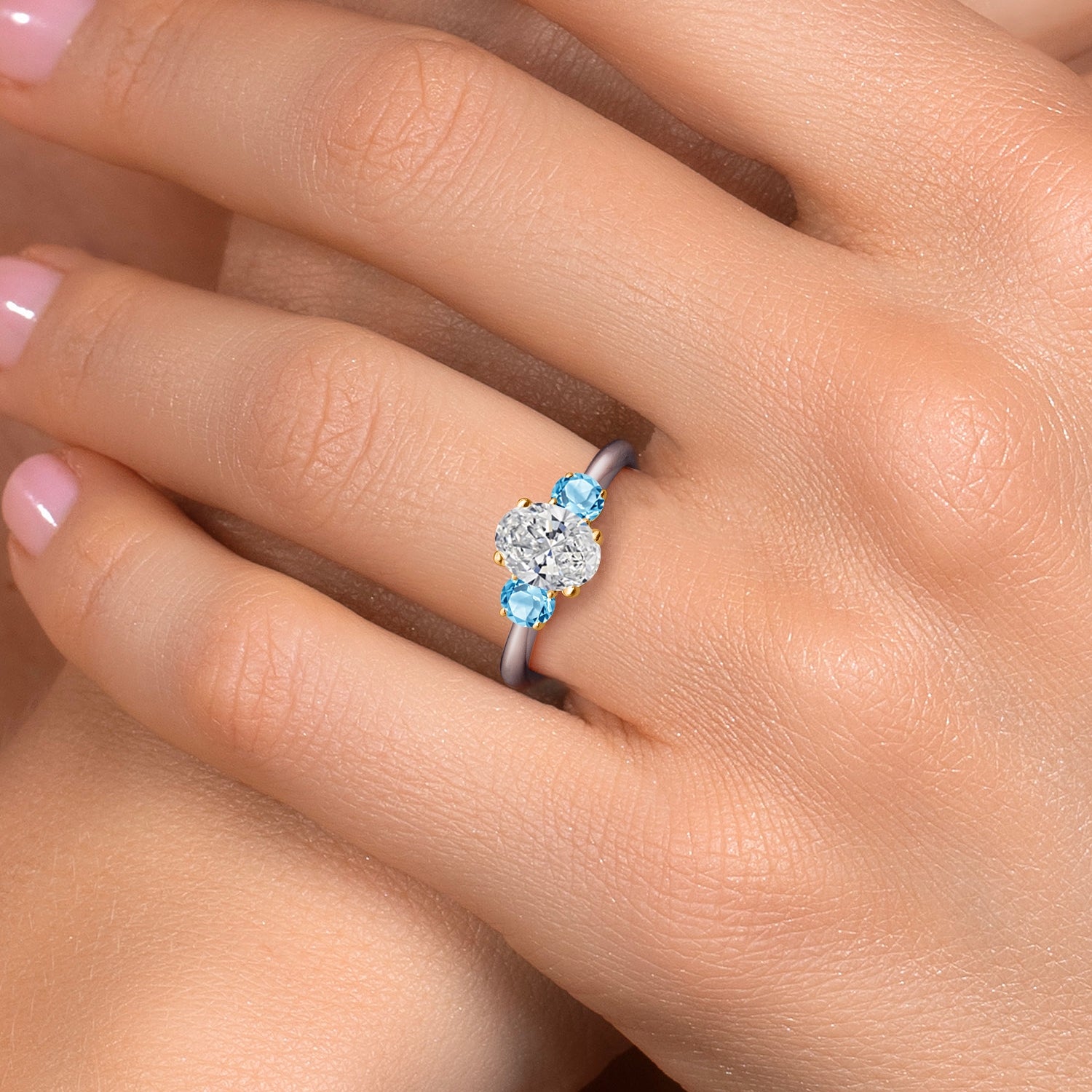 Ring in 10K Two Tone Gold