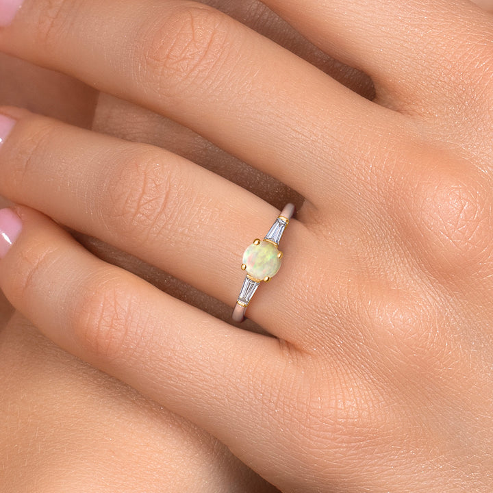 Ethiopian Opal-Cabochon - October_5_Ring in 925 Sterling Silver and 10K Yellow Gold